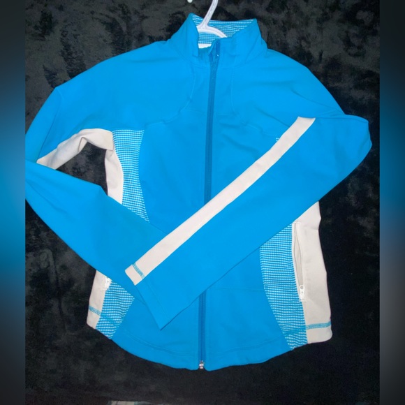 Active lululemon sweater - Picture 1 of 5